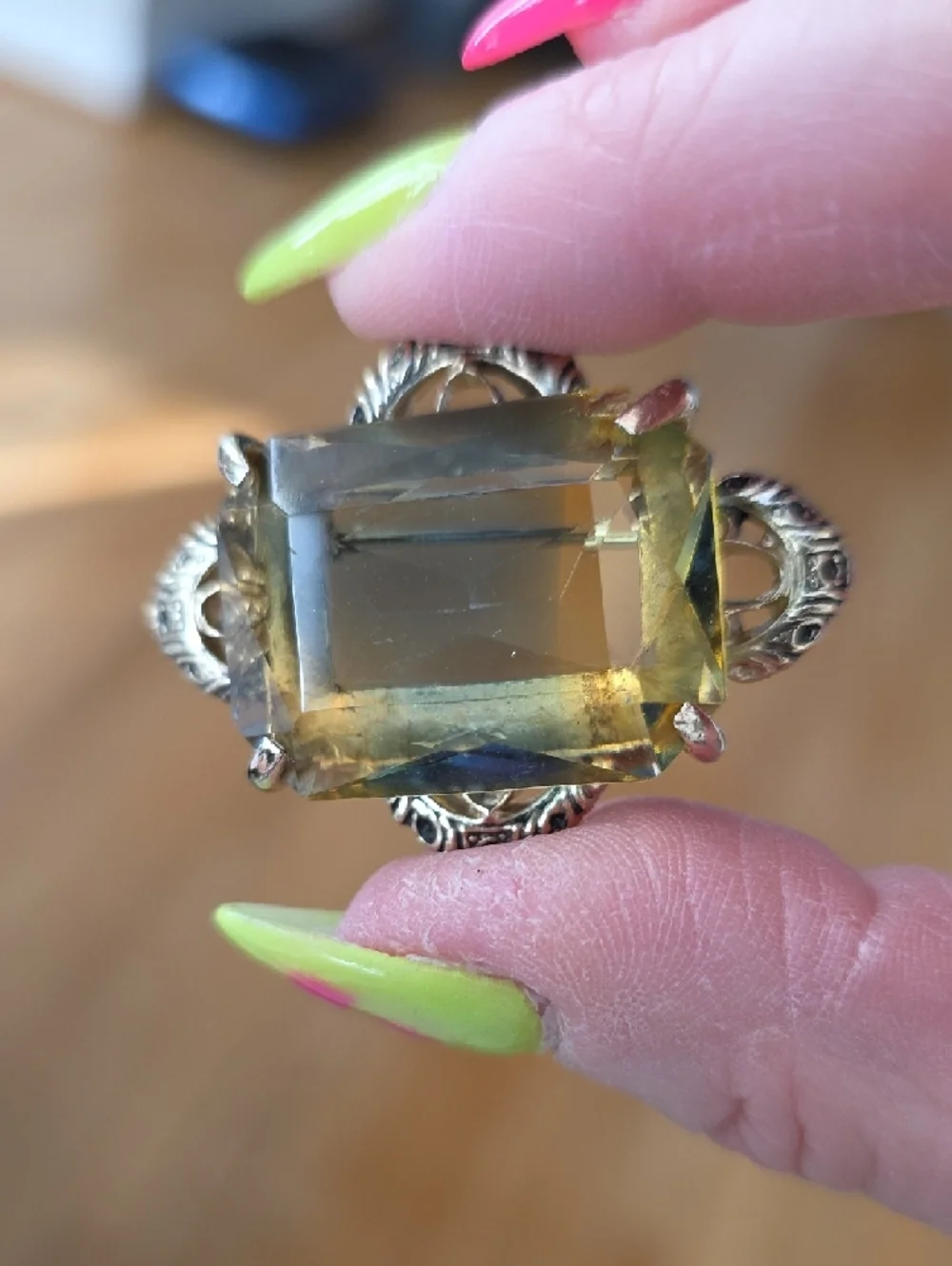Whiting & Davis Vintage 1940s Yellow and Blue Glass Stone Brooch